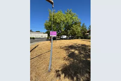 3951 Broadway Street, Sacramento, CA 95817 - Photo 8