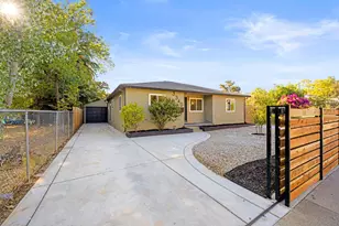 3340 Santa Cruz Wy, Sacramento, CA 95817 - Photo 2