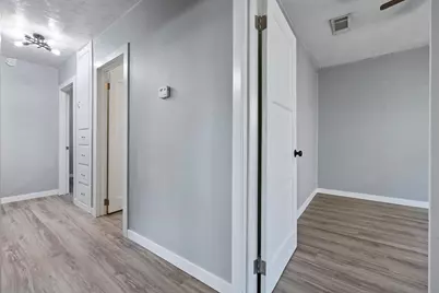 1321 W Orangeburg Avenue, Modesto, CA 95350 - Photo 16