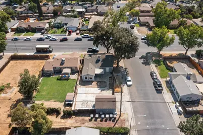 1321 W Orangeburg Avenue, Modesto, CA 95350 - Photo 36