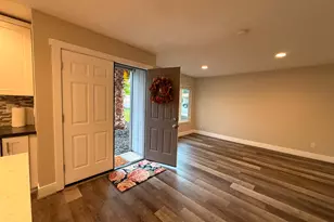 8317 Keyesport Way, Citrus Heights, CA 95610 - Photo 6