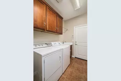 9817 Westminster Way, Elk Grove, CA 95757 - Photo 30