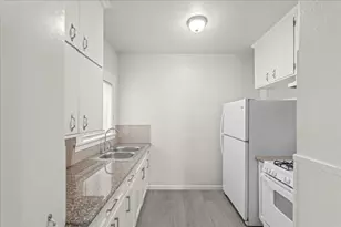 434 E Cleveland St, Stockton, CA 95204 - Photo 6