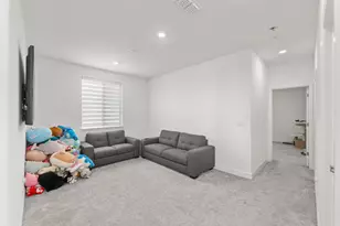 5672 Sailrock, Sacramento, CA 95835 - Photo 46