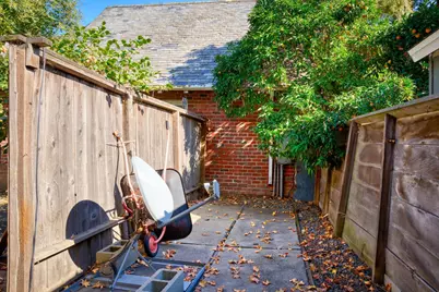 1046 N Pershing Avenue, Stockton, CA 95203 - Photo 38