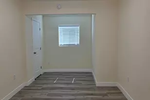 1098 E 21st St, Merced, CA 95340 - Photo 18