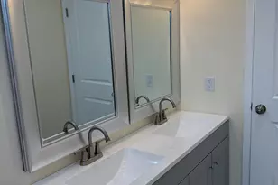 1098 E 21st St, Merced, CA 95340 - Photo 16