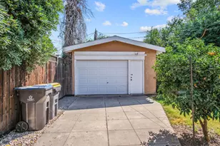 930 W Harding Way, Stockton, CA 95203 - Photo 22