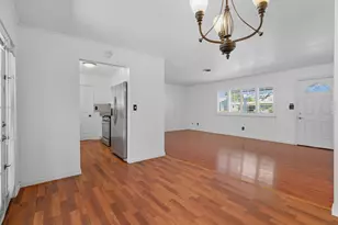 301 E North St, Oakdale, CA 95361 - Photo 14