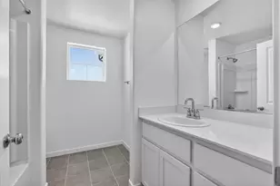 9747 Jeff Handy Dr, Sacramento, CA 95829 - Photo 8