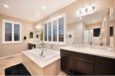 18273 E Melones Drive, Lathrop, CA 95330 - Photo 20