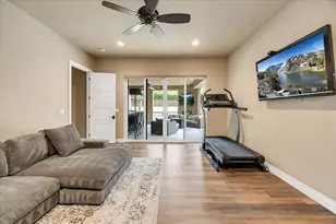 10407 Fox Borough Dr, Oakdale, CA 95361 - Photo 44