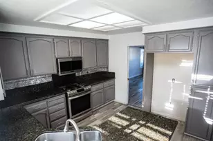 800 Pacheco Pl, Modesto, CA 95358 - Photo 8