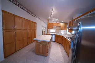 Grand Tree Ln, Citrus Heights, CA 95621 - Photo 12