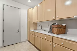 1957 Empire Oaks Ct, Gold River, CA 95670 - Photo 40