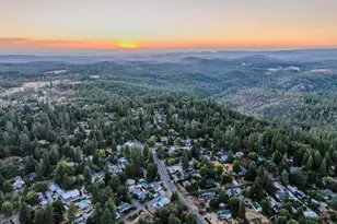 13006 Ridge Rd, Grass Valley, CA 95945 - Photo 10