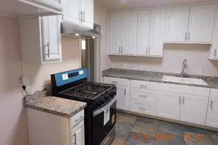 5413 61st St, Sacramento, CA 95820 - Photo 4