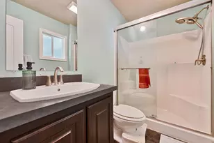 Village Circle, Sacramento, CA 95838 - Photo 16