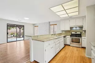 8770 Superb Cir, Elk Grove, CA 95624 - Photo 10