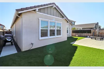 8300 Kevin Whiteley Drive, Elk Grove, CA 95757 - Photo 36