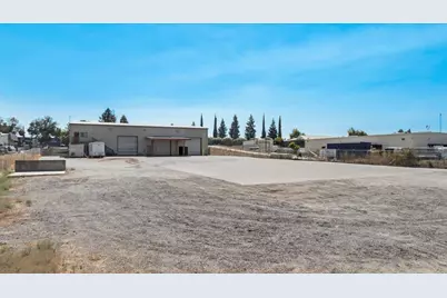 624 Armstrong Way, Oakdale, CA 95361 - Photo 60