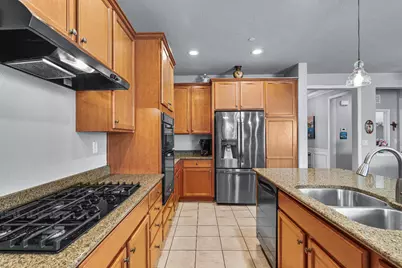 2421 Shady Oak Place, Manteca, CA 95336 - Photo 16