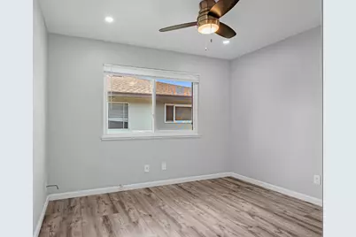 303 Harding Boulevard #2, Roseville, CA 95678 - Photo 14