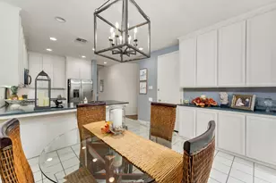 7717 E Port Dr, Sacramento, CA 95831 - Photo 36