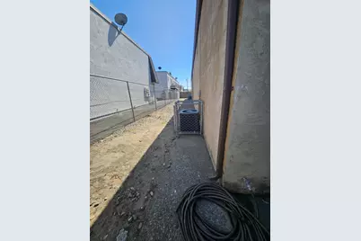 140 N Freemont Avenue #B, Manteca, CA 95336 - Photo 42