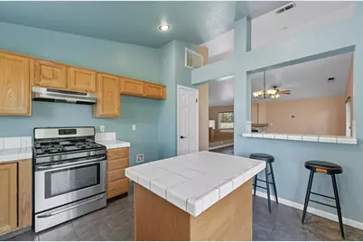 1931 Diamond Oak Way, Manteca, CA 95336 - Photo 18