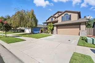 1931 Diamond Oak Way, Manteca, CA 95336 - Photo 2
