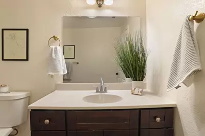 2047 Country Club Boulevard, Stockton, CA 95204 - Photo 28