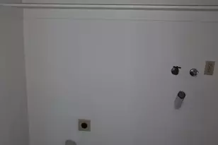 8609 Tiogawoods Dr, Sacramento, CA 95828 - Photo 12