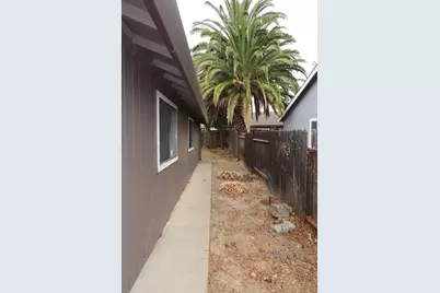 8609 Tiogawoods Drive, Sacramento, CA 95828 - Photo 22