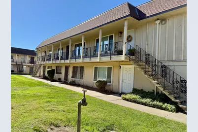 2420 Oxford Way #F17, Stockton, CA 95204 - Photo 2