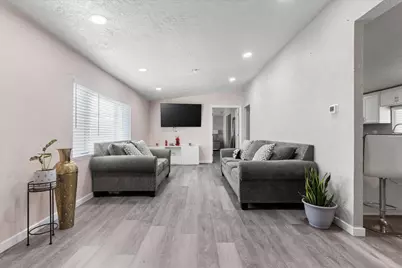 Village Circle, Sacramento, CA 95838 - Photo 6