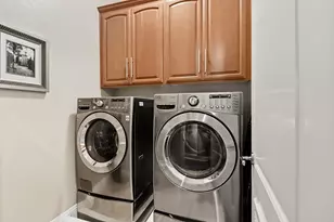 2430 Pavilions Pl Ln, Sacramento, CA 95825 - Photo 32