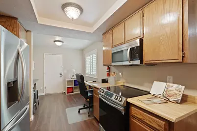 2930 Driftwood Place #82, Stockton, CA 95219 - Photo 10