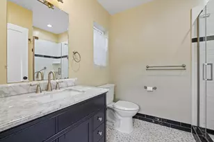 1825 Markham Wy, Sacramento, CA 95818 - Photo 32