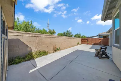 1581 Veteran Street, Manteca, CA 95337 - Photo 46