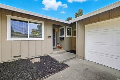 8964 Sutters Gold Drive, Sacramento, CA 95826 - Photo 4