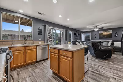 818 Travaille Way, Ripon, CA 95366 - Photo 16