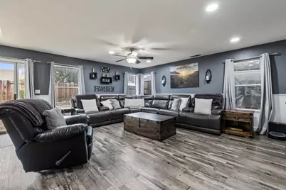 818 Travaille Way, Ripon, CA 95366 - Photo 22