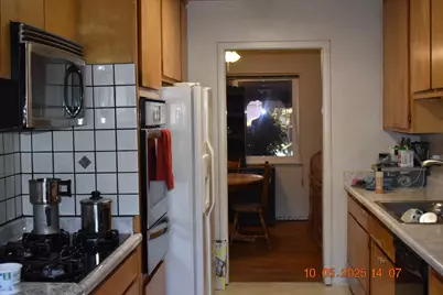 2550 Carson Way, Sacramento, CA 95821 - Photo 4