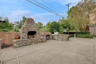 551 Southgate Rd, Sacramento, CA 95815 - Photo 70