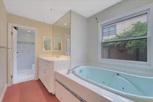 551 Southgate Rd, Sacramento, CA 95815 - Photo 38