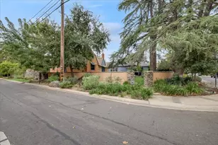 551 Southgate Rd, Sacramento, CA 95815 - Photo 78