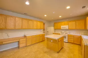 1407 Dylan Creek Dr, Patterson, CA 95363 - Photo 14