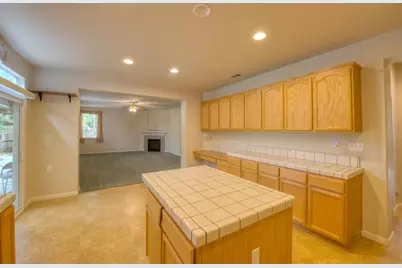 1407 Dylan Creek Drive, Patterson, CA 95363 - Photo 16
