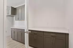 3242 Leo David St, Manteca, CA 95337 - Photo 8